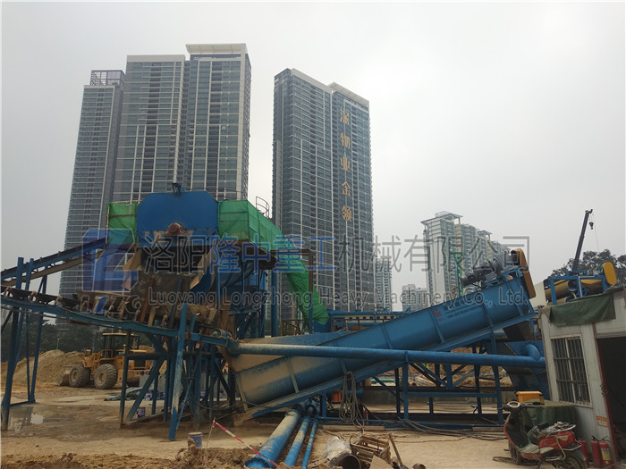 ���ͼ�(x��)ɳ���ՙC(j��)��(sh��)�F(xi��n)һ�wÓˮ�������I(y��)�����D(zhu��n)�Vɽ��ʯ��(ch��ng)